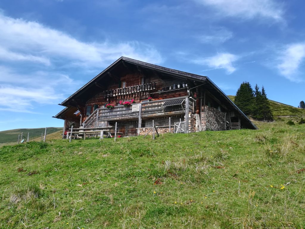 Alp-Hütte